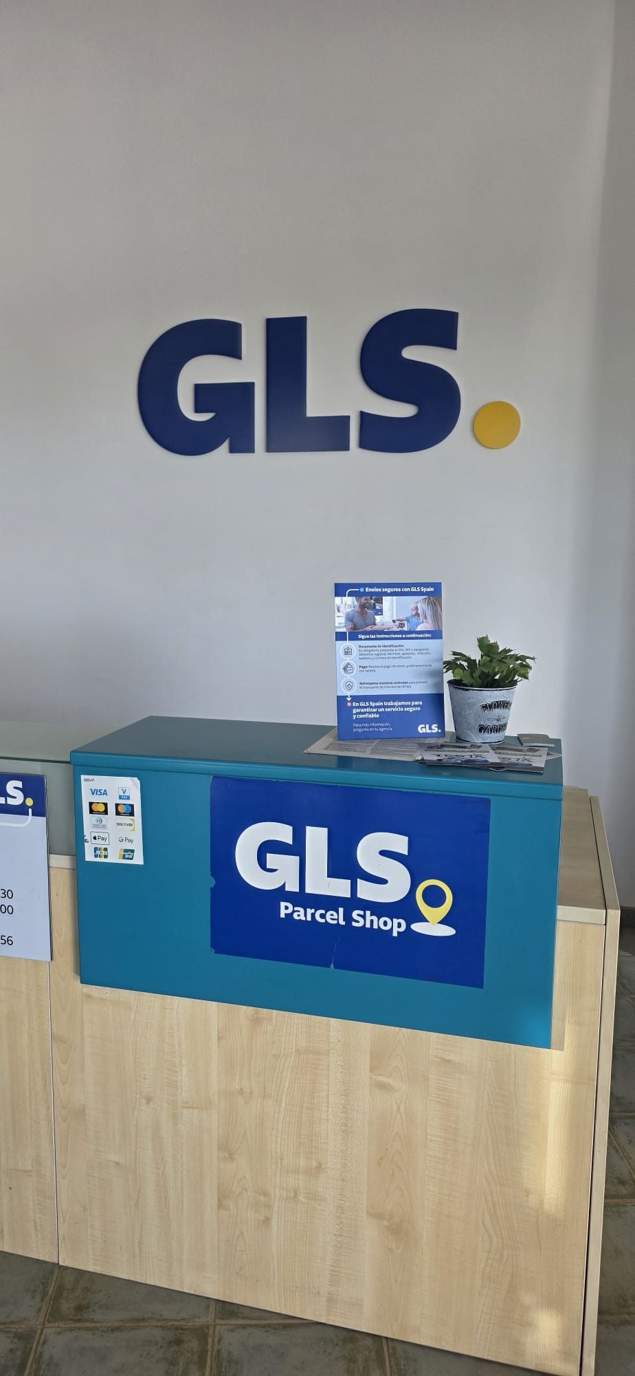 Zona de atención al cliente de GLS LAS NORIAS
